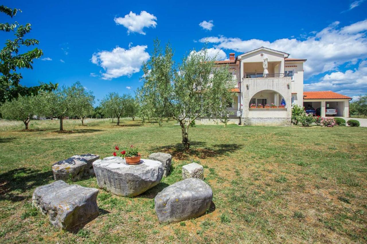 Apartment Mario 2 Пореч Экстерьер фото
